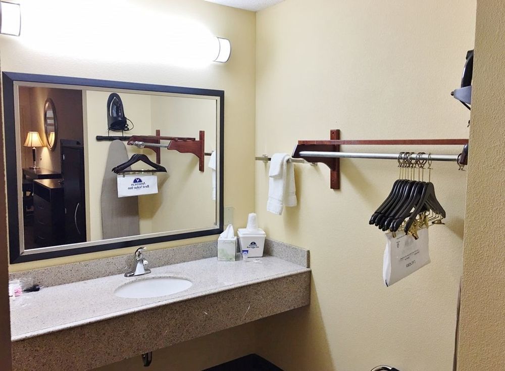 Americas Best Value Inn Tupelo Barnes Crossing Chambre photo