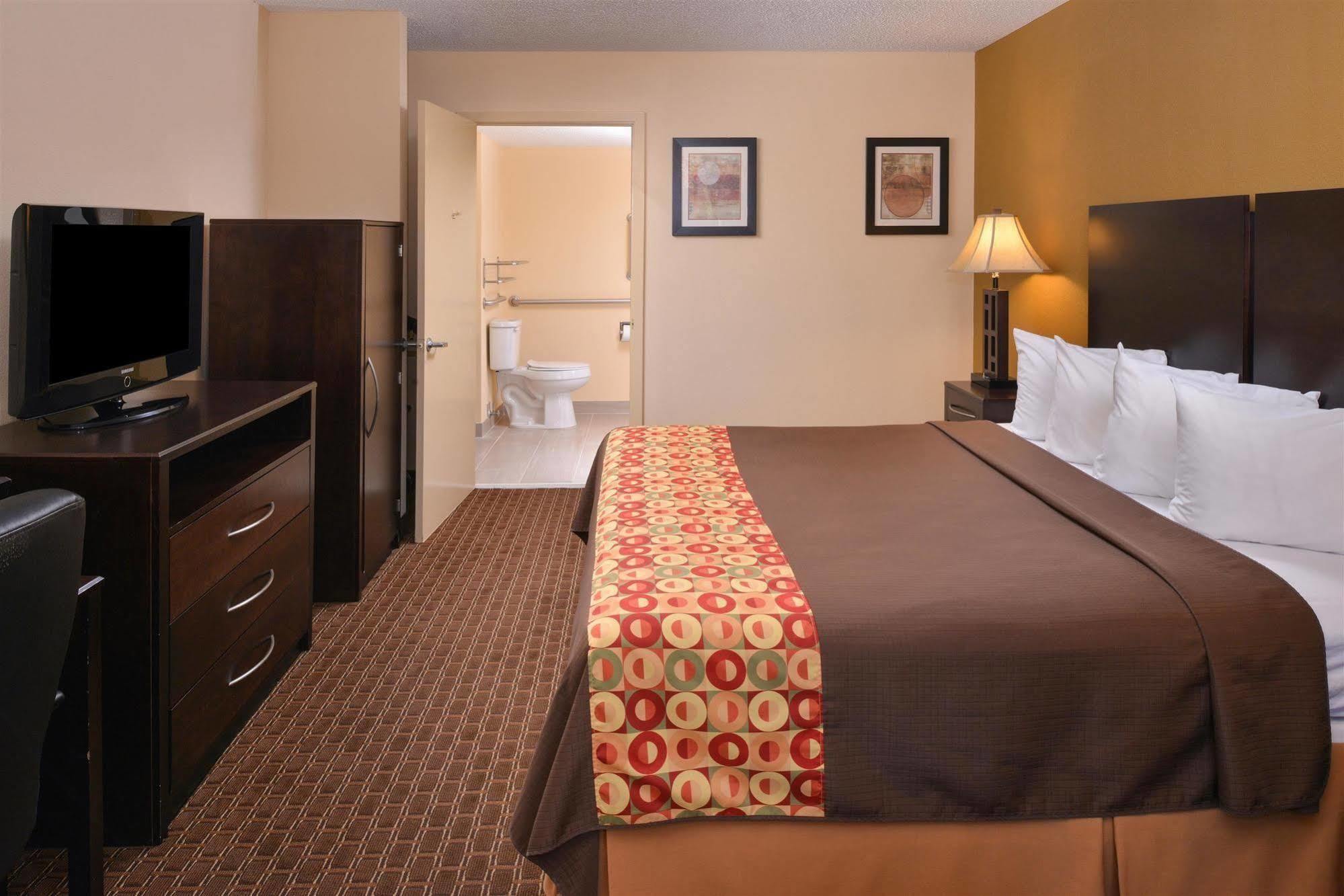Americas Best Value Inn Tupelo Barnes Crossing Extérieur photo