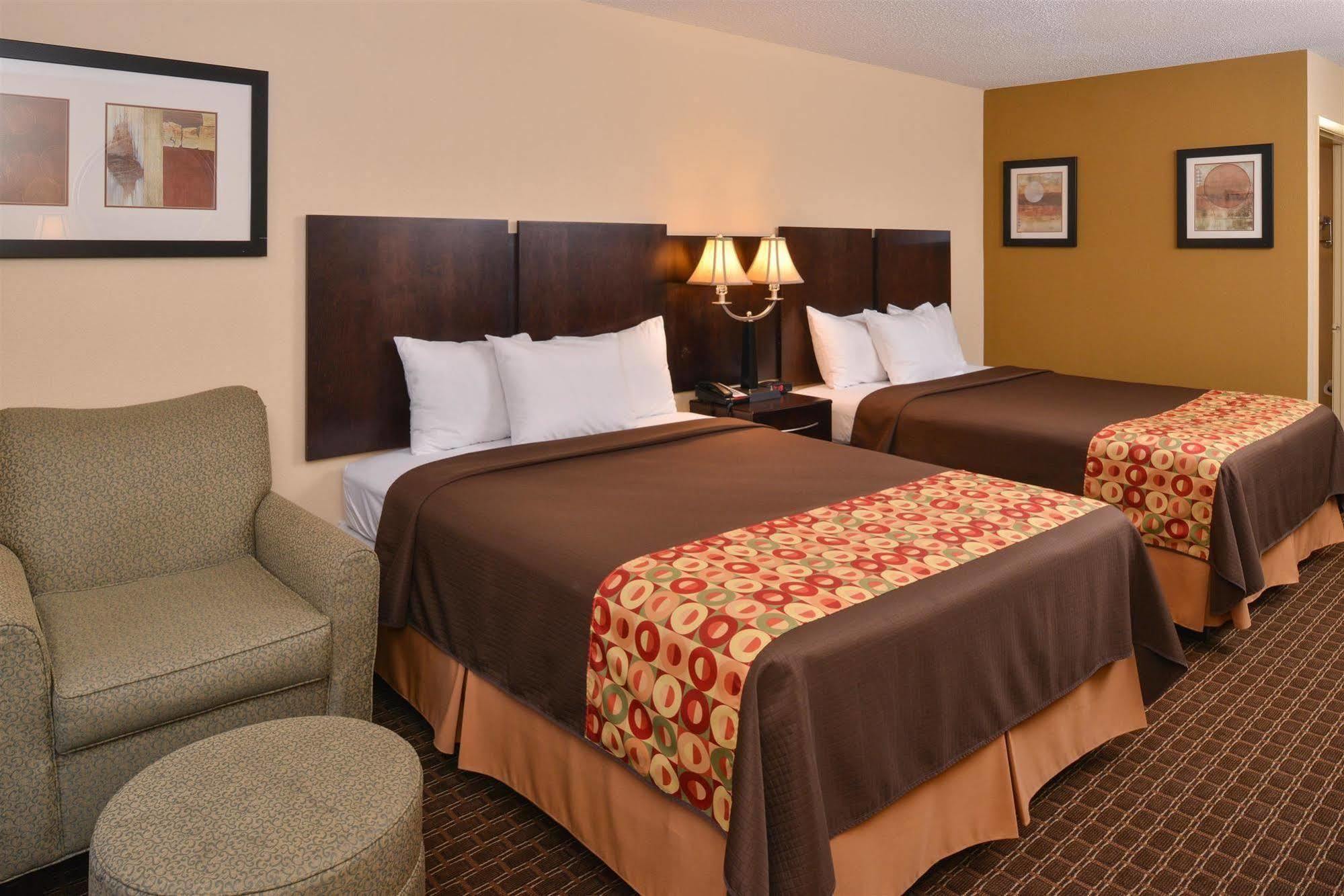Americas Best Value Inn Tupelo Barnes Crossing Extérieur photo