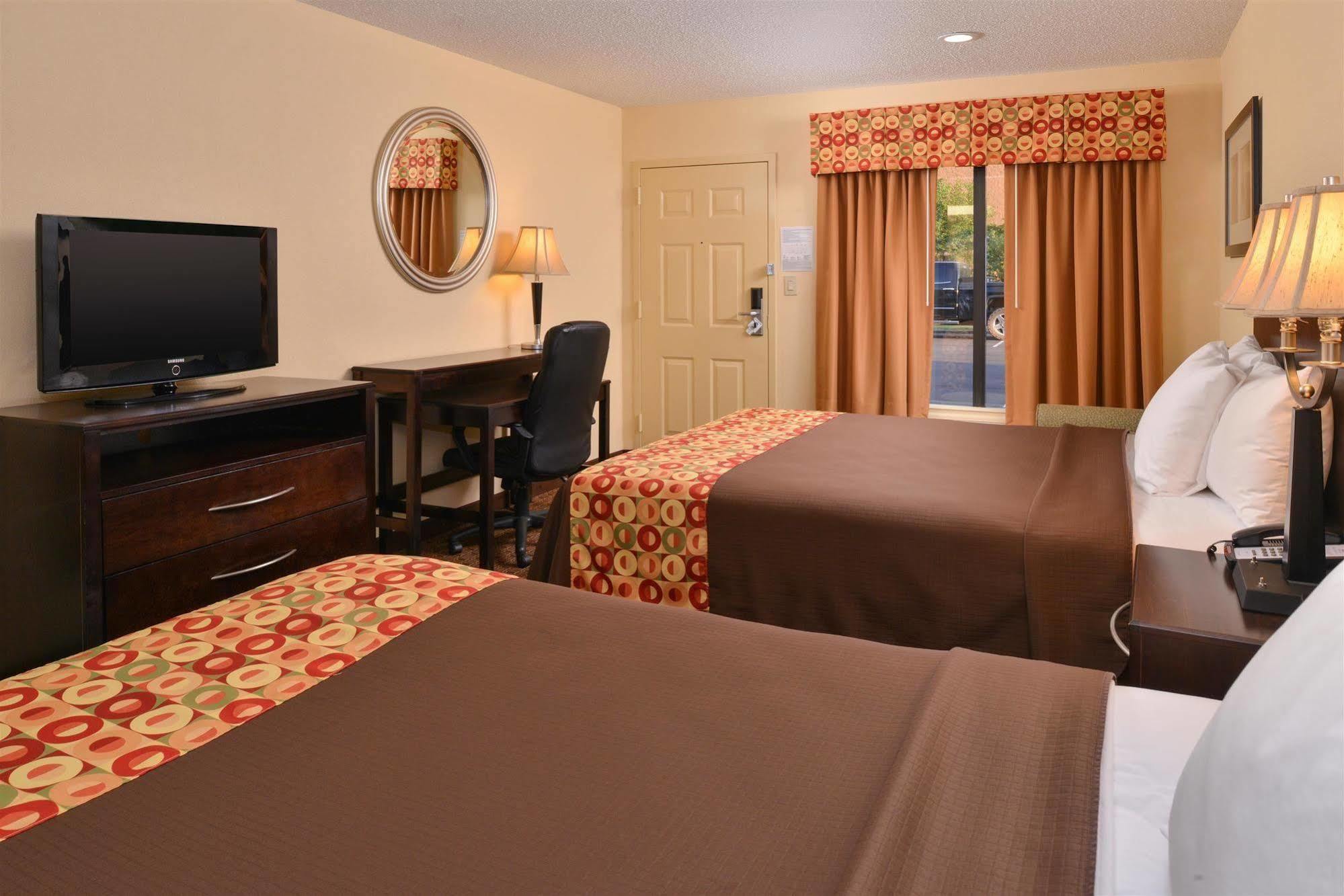 Americas Best Value Inn Tupelo Barnes Crossing Extérieur photo